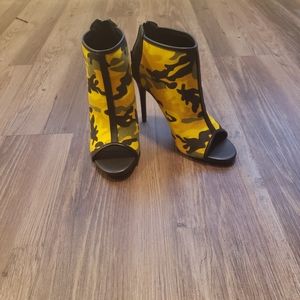 Camouflage Bootie